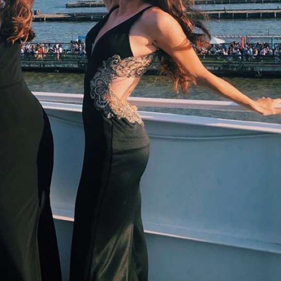 BLACK PROM DRESS - Picture 8 of 8